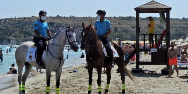 Ünlü tatil merkezinde Atlı Jandarma Timi göreve başladı