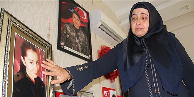 Şehit komiser yardımcısının ailesinin acısı dinmiyor