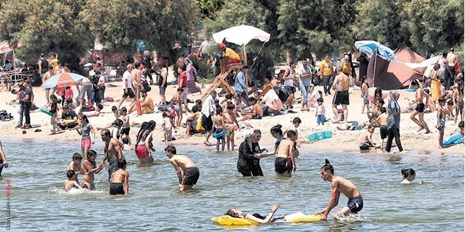 Plajlarda salgın unutuldu!
