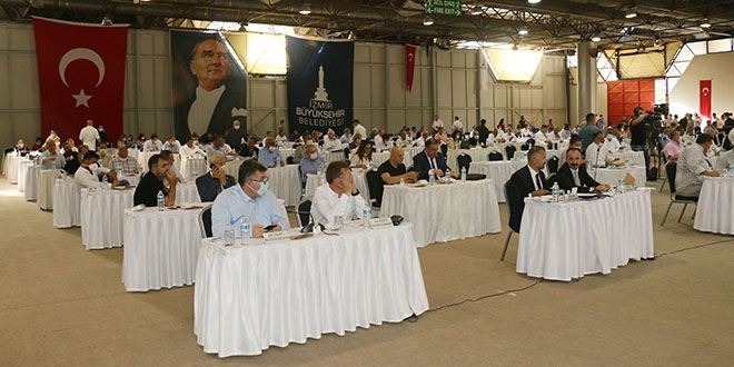 İzmir Büyükşehir Belediye Meclisi 4 ay sonra toplandı