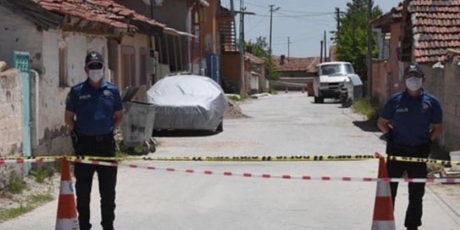 Damatta koronavirüs çıkınca köy karantinaya alındı
