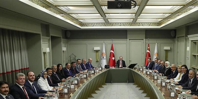 AK Parti MYK toplantısı sona erdi