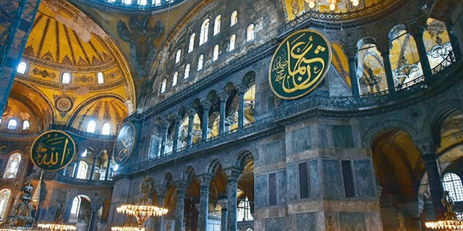 Ayasofya Camisi'ne youn ilgi devam ediyor