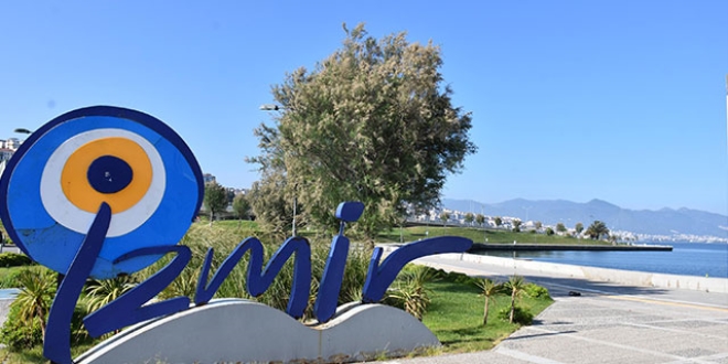 Vali gençlere sordu: İzmir'in en büyük sorunu nedir?