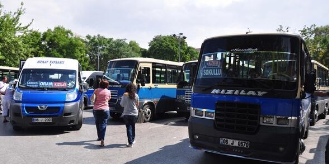 Başkent'te ayakta yolcu taşıyan dolmuşa taviz yok
