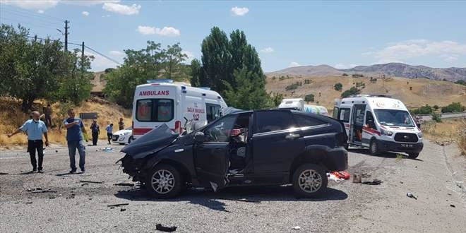 Tunceli'deki kazada anneden sonra baba ile çocuk da öldü