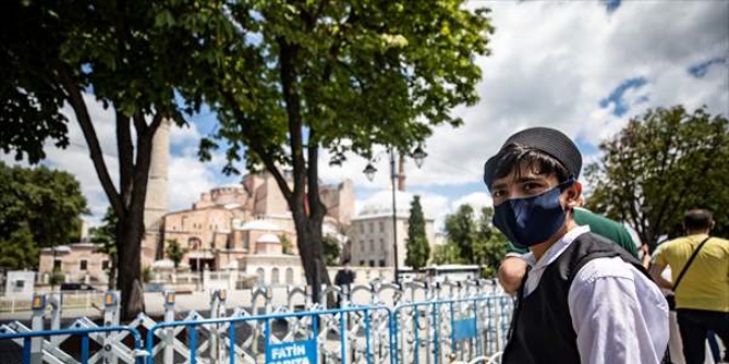 Ayasofya Camisi'nde hazırlıklar sürüyor
