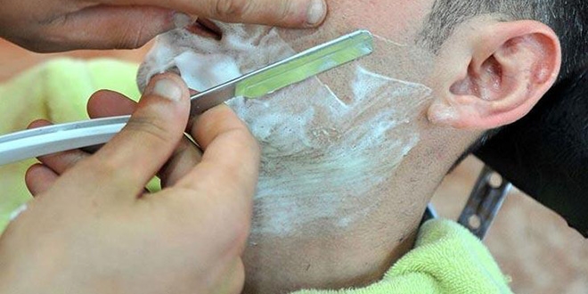 Genç yöneticinin sakal inadı işinden etti