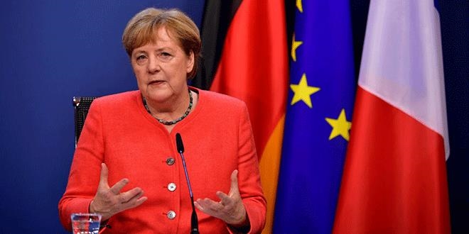 Merkel devreye girip Yunanistan ile aramzdaki anlamazln nne geti