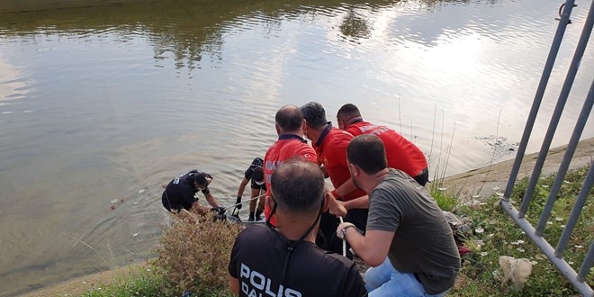 Kpei kurtarmak iin kanala atlayan gencin cansz bedeni bulundu