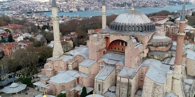 İletişim Başkanlığından Ayasofya-i Kebir Camii kitabı ve internet sitesi