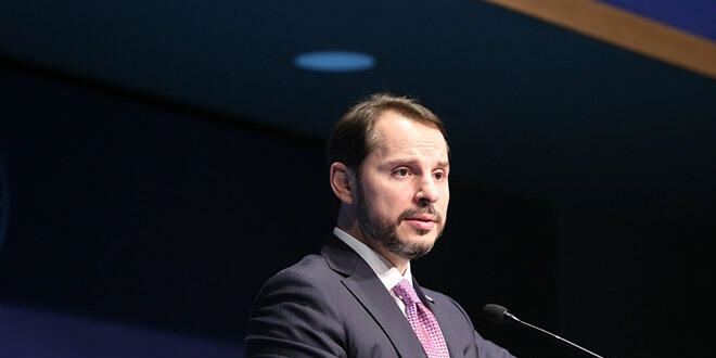Bakan Albayrak'tan ABD'de Halkbank'a açılan davaya tepki