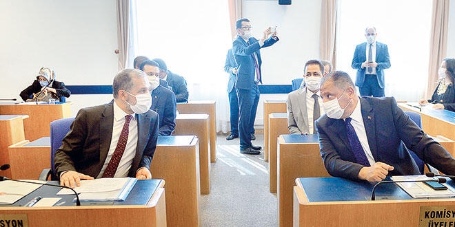 13 saatlik sosyal medya tartışması: Twitter'ın avukatı mısınız?