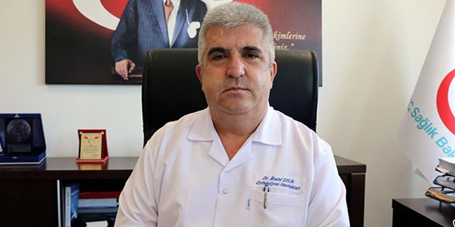 Bilim Kurulu Üyesi uyardı: Sarılmadan bayramlaşmamız lazım