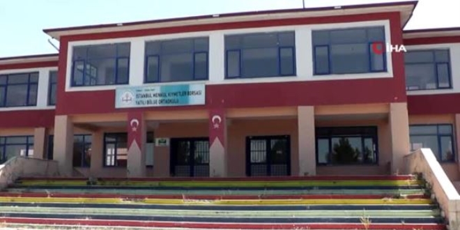 Kapatılan 740 öğrencili YİBO çürümeye terk edildi