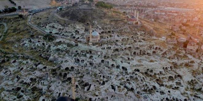 Kapadokya'daki tarihi Kayaşehir konuklarını ağırlıyor