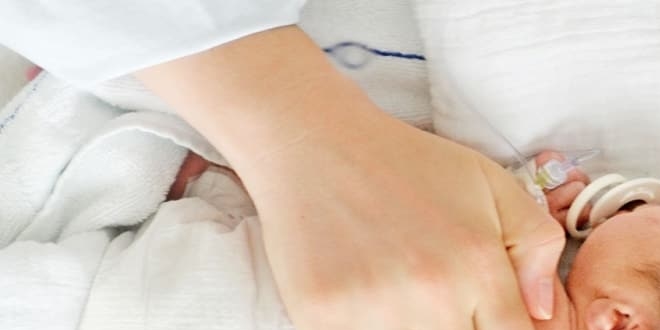 Prematüre Bebek Ebeveyn Danışmanından 'Prematürelerin Gücü Adına' kitabı