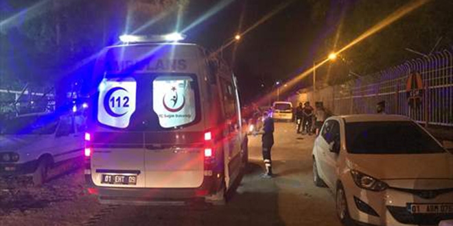Lunaparkta 'çarpışan otoya çok çarptın' kavgası: 4 yaralı