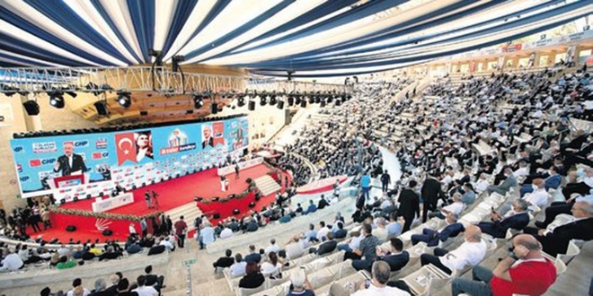 CHP Kurultay'ına katılan 30 kişide korona çıktı