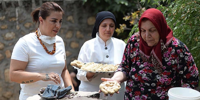 Mezopotamya'nın en eski buğday tohumundan ekmek yaptılar