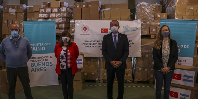 Türkiye'den bir ülkeye daha tıbbi malzeme yardımı