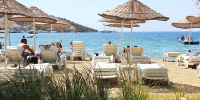 Plajda kavga var