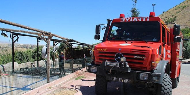 İş yerini benzin dökerek yaktı, 'Yanlışlıkla çıktı yangın' dedi