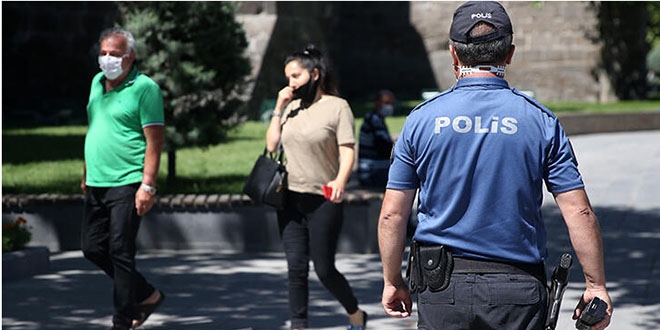 Karantinadan kaçtı, polise yakalandı