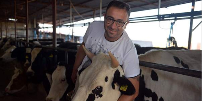 Bir inekle başladığı hayvancılıkta 5 yılda çiftlik sahibi oldu