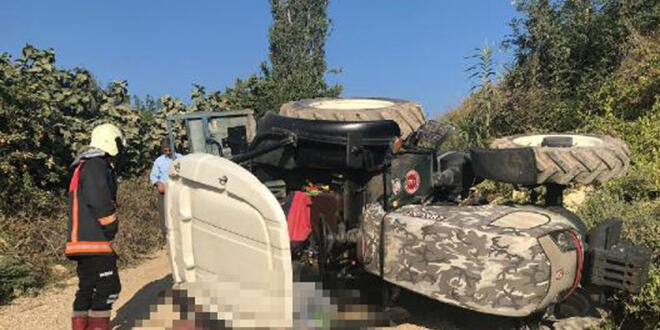 Traktörün altında kalan çift hayatını kaybetti