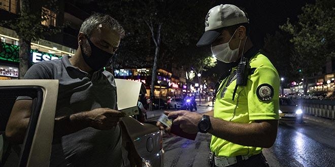 İstanbul'da 'Yeditepe Huzur' uygulamasına İl Emniyet Müdürü Aktaş da katıldı