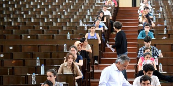 Tıp, hukuk ve öğretmenlikte ne kadar kontenjan boş kaldı?
