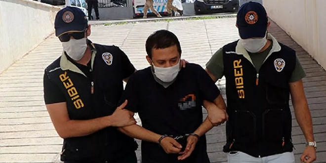 Müstehcen fotoğraflar paylaşan 'Elif Sarı' hesabının kullanıcısı erkek çıktı