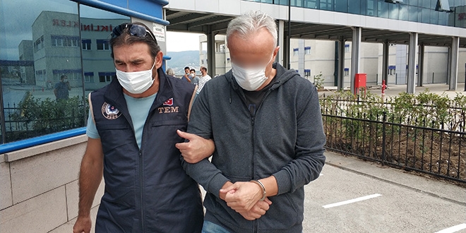 İngilizce öğretmeni FETÖ'den tutuklandı