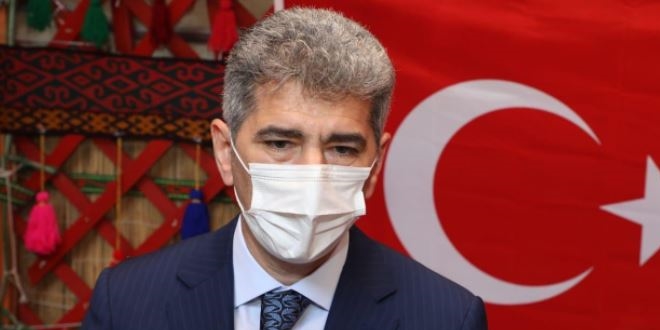 Bakan Yardımcısı'ndan kızları intihar eden aileye taziye