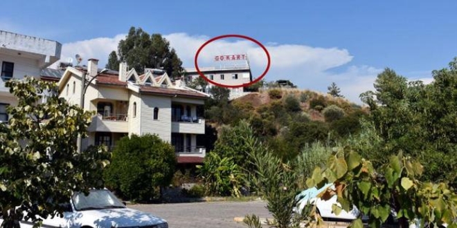 Marmaris'te büyük tepki! 7 defa mühürlendi yine de açık