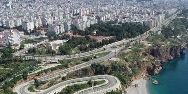 Antalya'da gösteri ve yürüyüşler 7 gün süreyle yasaklandı