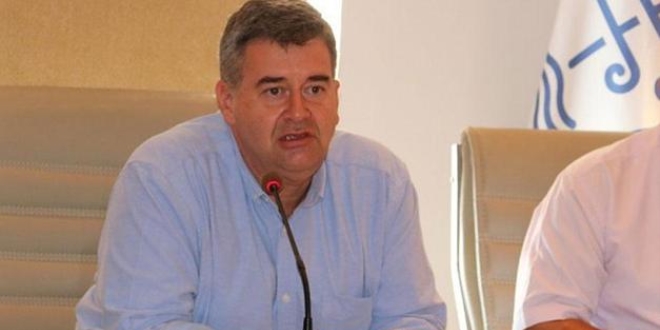 Belediye Başkanı toplantıda bayıldı, hastaneye kaldırıldı