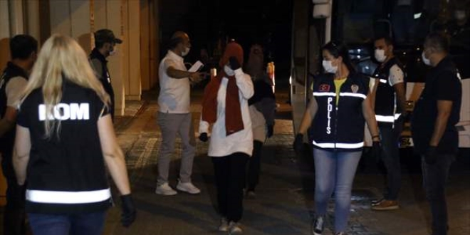 FETÖ'nün 'kadın yapılanması'na operasyonda 5 tutuklama