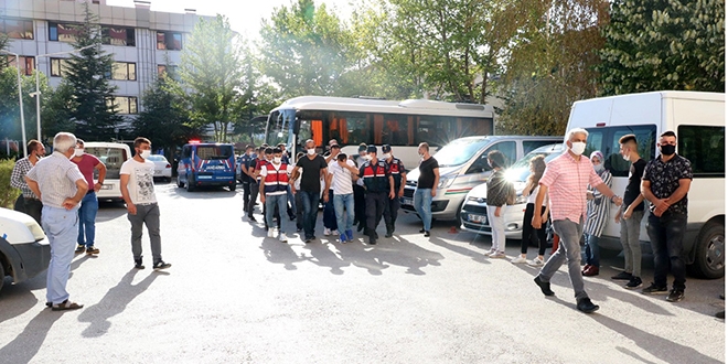 Doktorun da olduğu 7 kişiye 'uyuşturucu'dan tutuklama