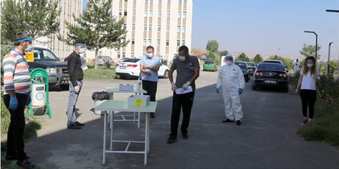 Koronavirüs hastaları ambulanslarla KPSS'ye getirildi