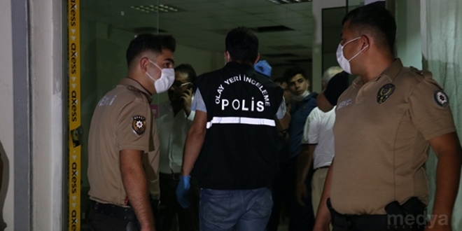 Silahlı saldırıya uğrayan müteahhit hayatını kaybetti