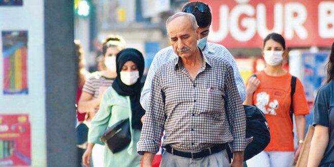 Ev hariç her yerde maske!