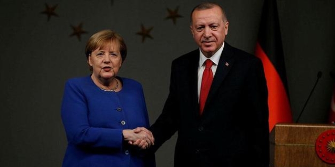 Erdoan, Almanya Babakan Merkel ile grt