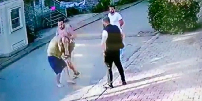 Ahmet Hakan'dan sert sözler: Bittin sen Halil Sezai