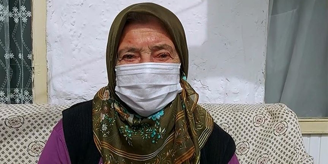 84 yaşındaki anne ile 55 yaşındaki oğlu koronavirüsü yendi