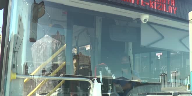 Bayan özel halk otobüsü şoförüne belediye başkanından jest