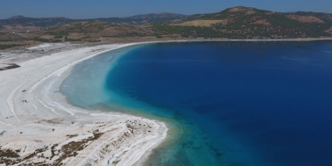 Salda Gölü'ne seyir terası yapılacak