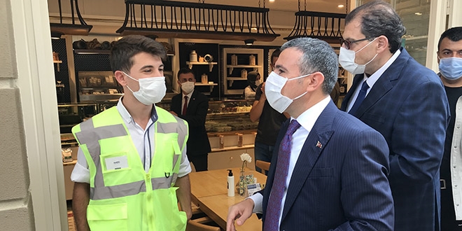 'Pozitif vaka isterse karantinasını yurtlarda geçirebilecek'