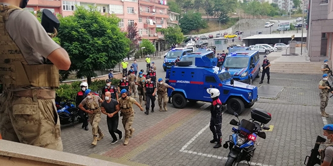 2 kişiyi öldüren zanlılar başka cinayetleri planlarken yakalandı: 4 tutuklu